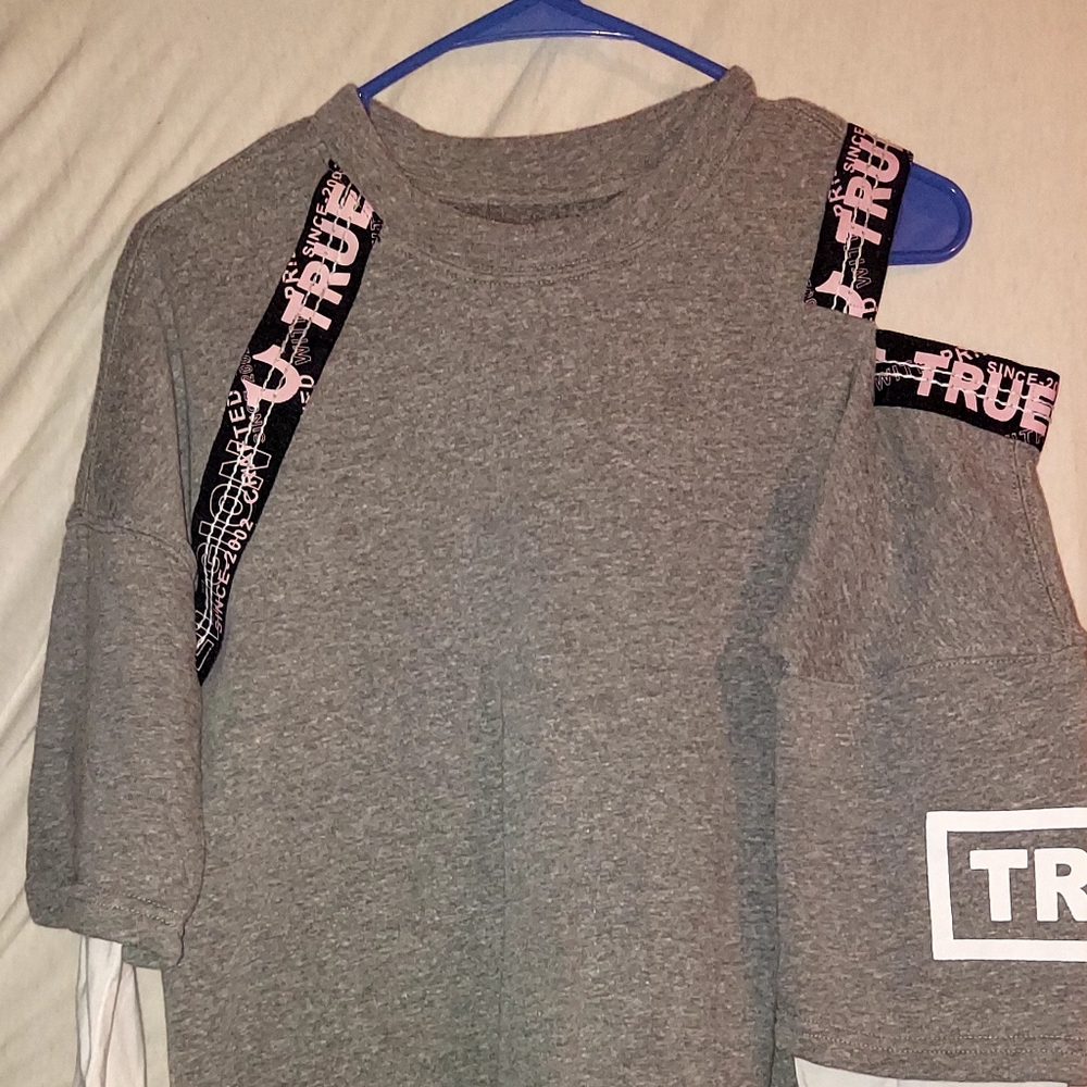 Long sleeve open shoulder top
